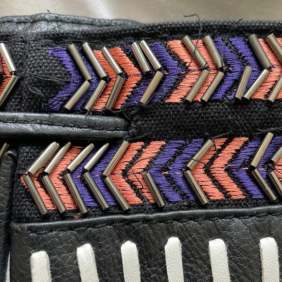 Anthropologie Inko ibBan Embroidered and Beaded Leather Bucket Bag - Picture 9 of 14